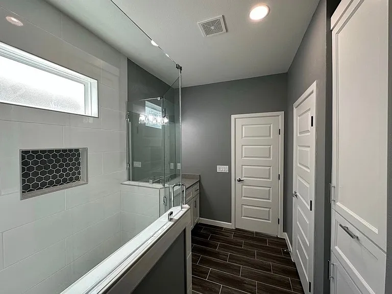 3104 W Driftwood St #2 — Photo 8