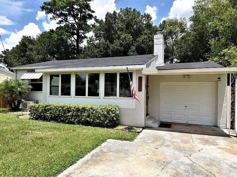 4641 Blount Ave — Photo 2