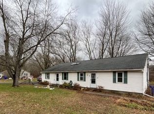 34-36 Hadley Rd, Sunderland, MA 01375