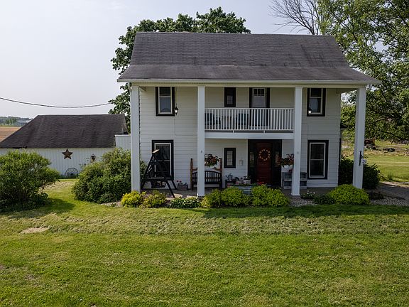 3rd image of 225 High St #40