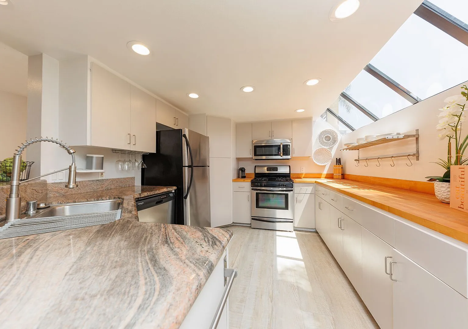 Summer Availability -Steps from La Jolla Shores Beach, Fully Furnished! — Photo 4