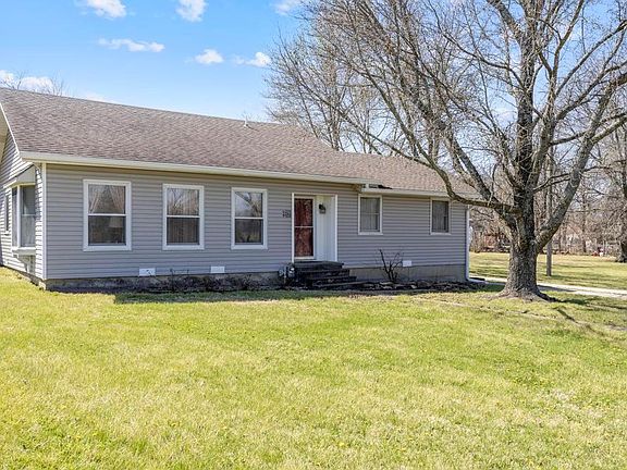 3rd image of 2286 Jayhawk Rd