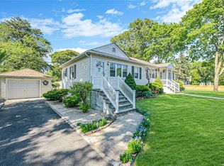 323 Hauser Ave, Holbrook, NY 11741
