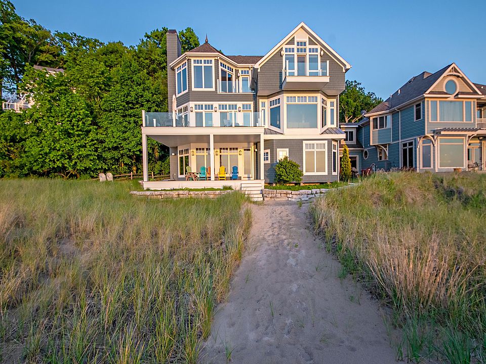 198 Grand Blvd, Benton Harbor, MI 49022 Zillow