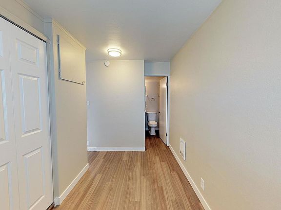 4th image of 1100 Queen Anne Ave N #0B-1Ba-355Sqft