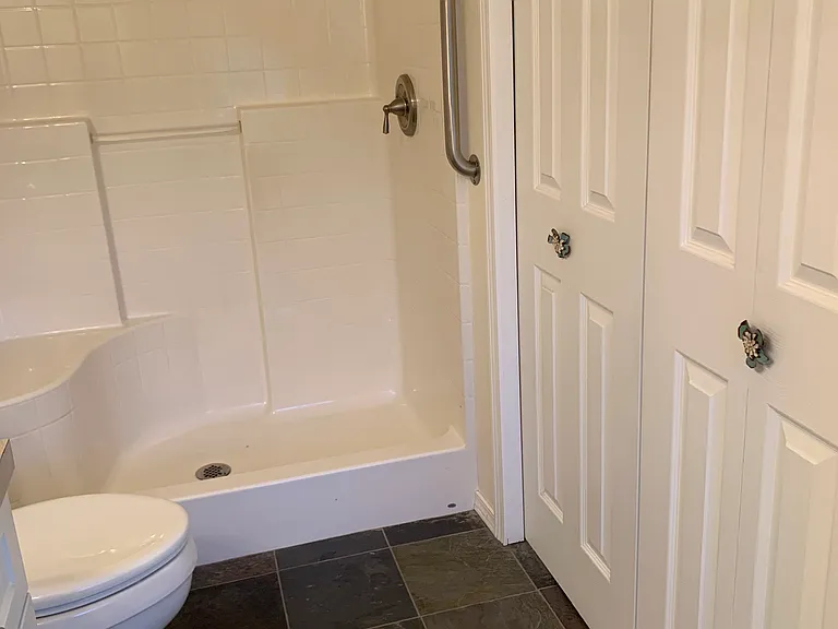 883 N Bainbridge St — Photo 22