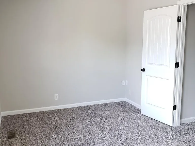 610 Commerce St #21 — Photo 5