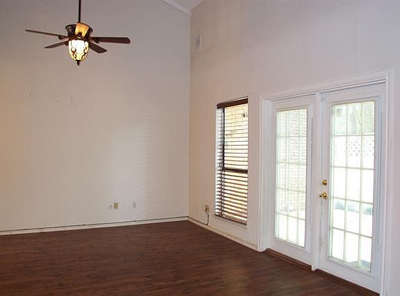 3rd image of 3658 Fore Cir