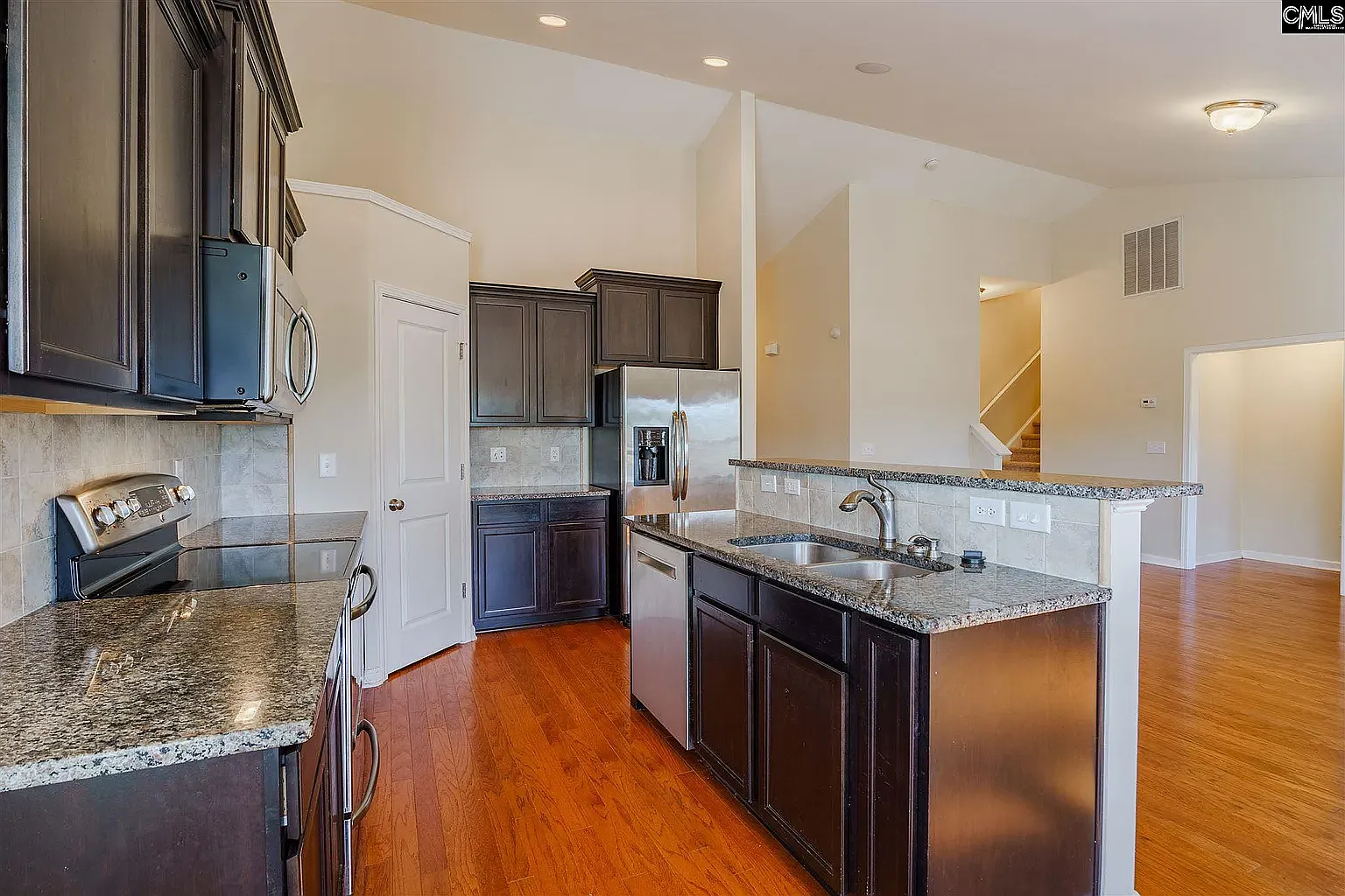 4 bed, 2167 sqft, $2,195 — Photo 4