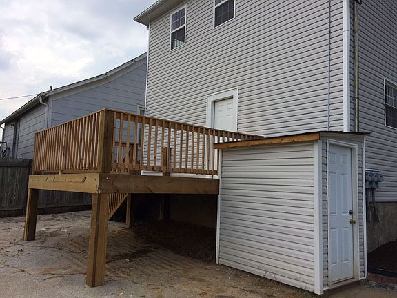4th image of 1540 Woodbine Ave
