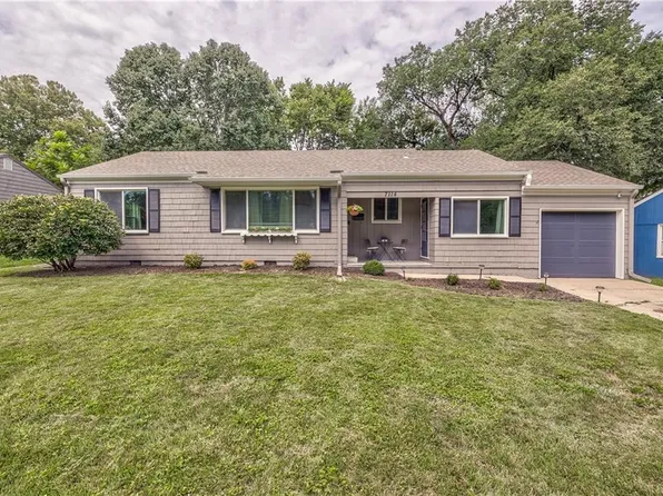 7114 W 72nd Ter, Overland Park, KS 66204