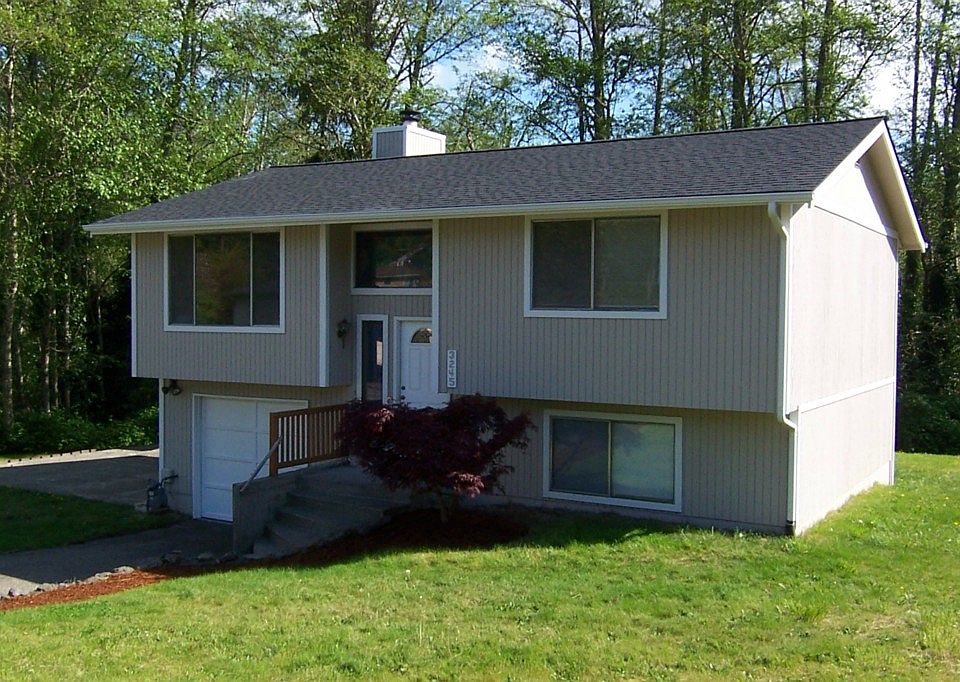 1st image of 3245 Aspen St SE