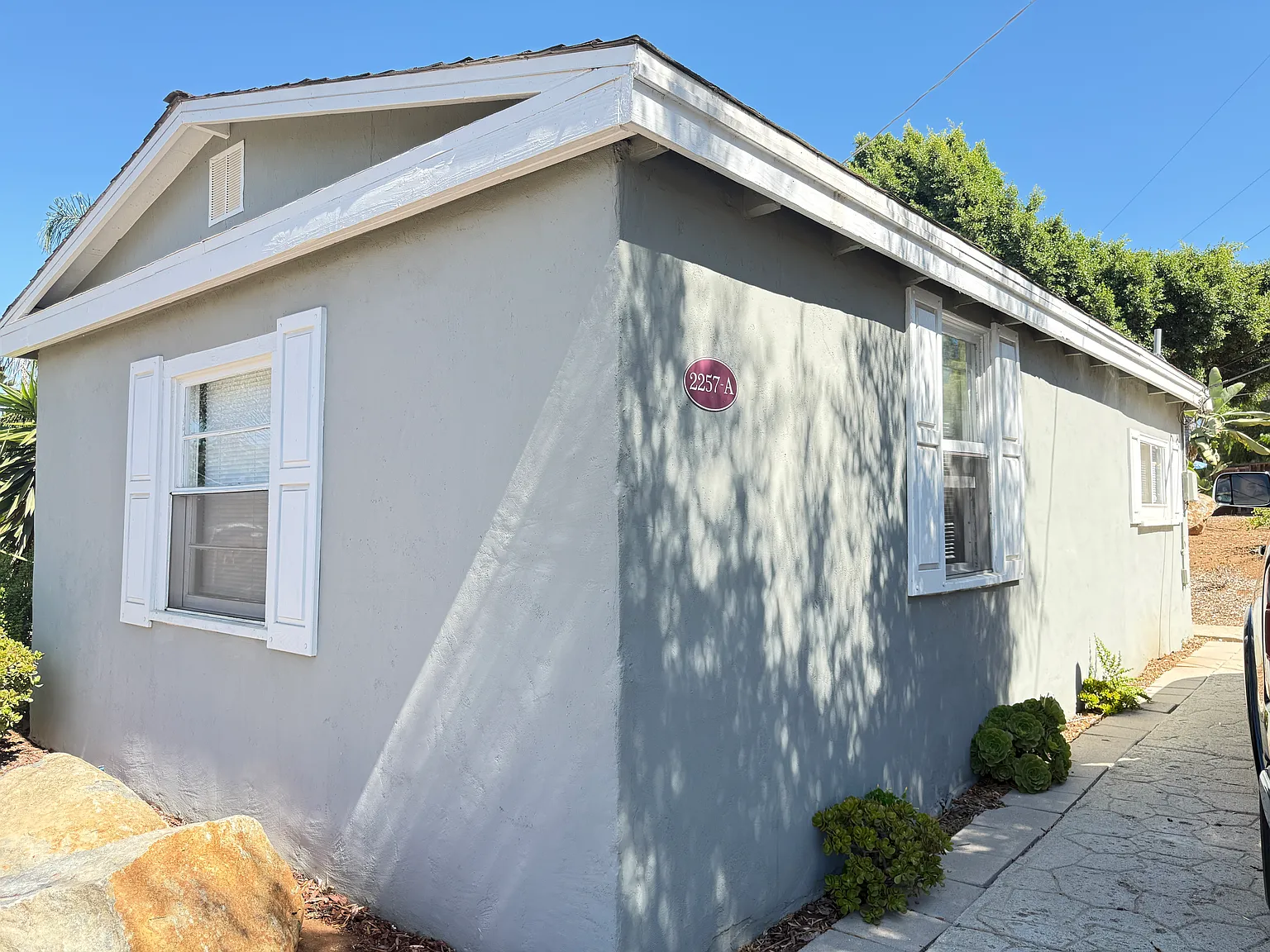 Studio, 471 sqft, $2,050 — Photo 2