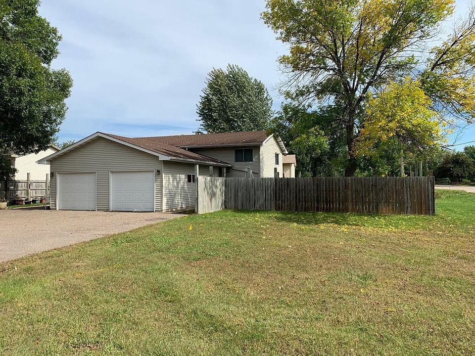 1st image of 12856 Belle Aire Dr