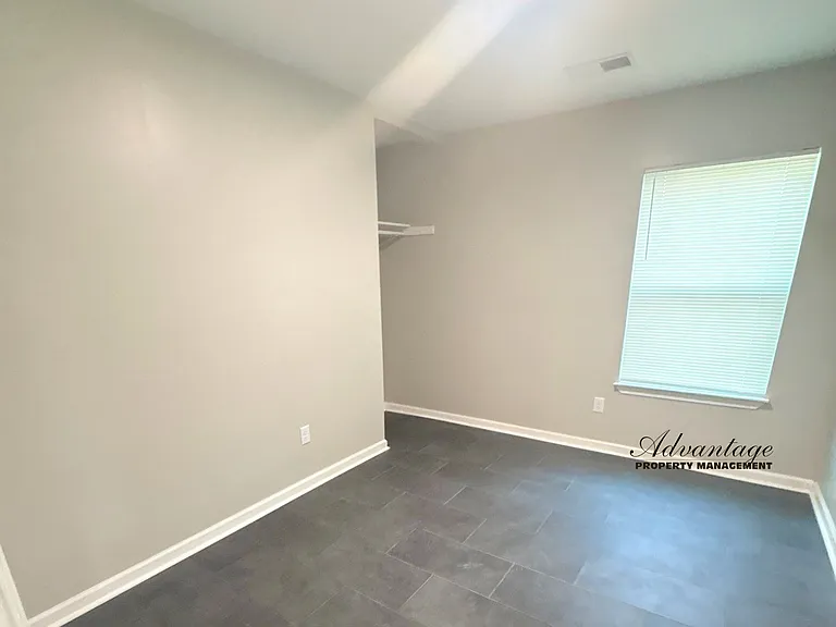 2967 Forest Ave — Photo 10