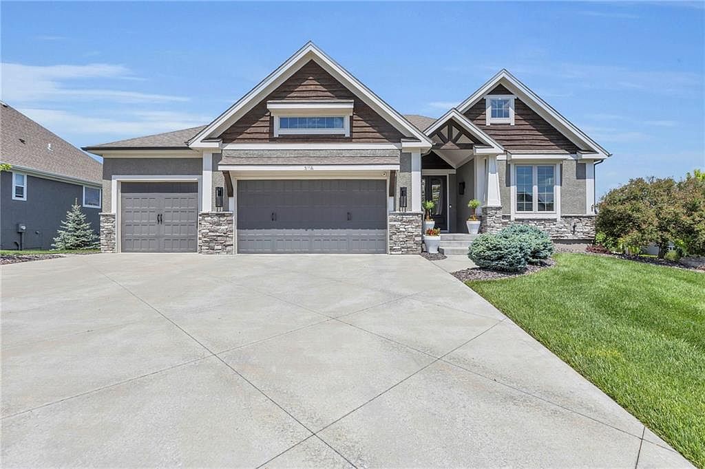 3116 W 157th Pl, Overland Park, KS 66224 | Zillow