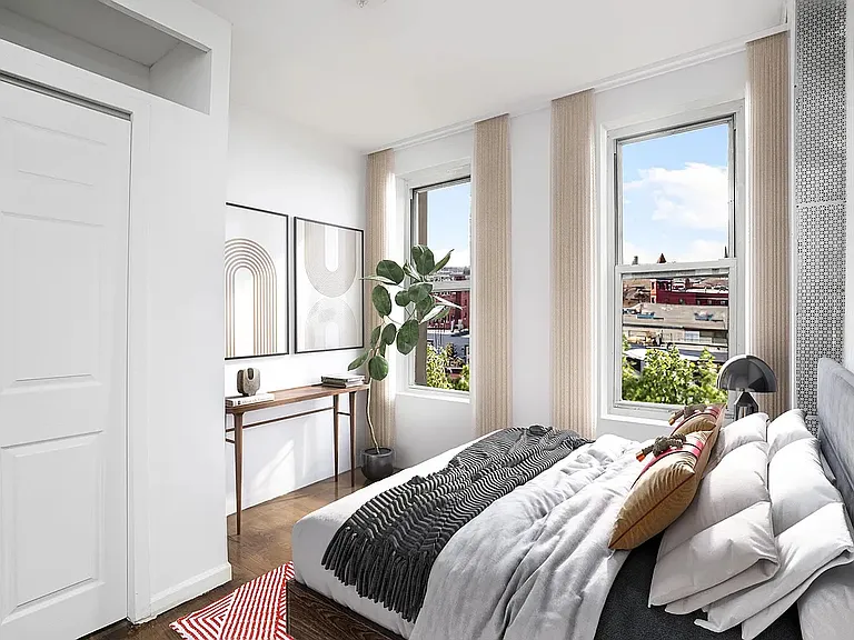 163 E 92nd St #18 — Photo 3