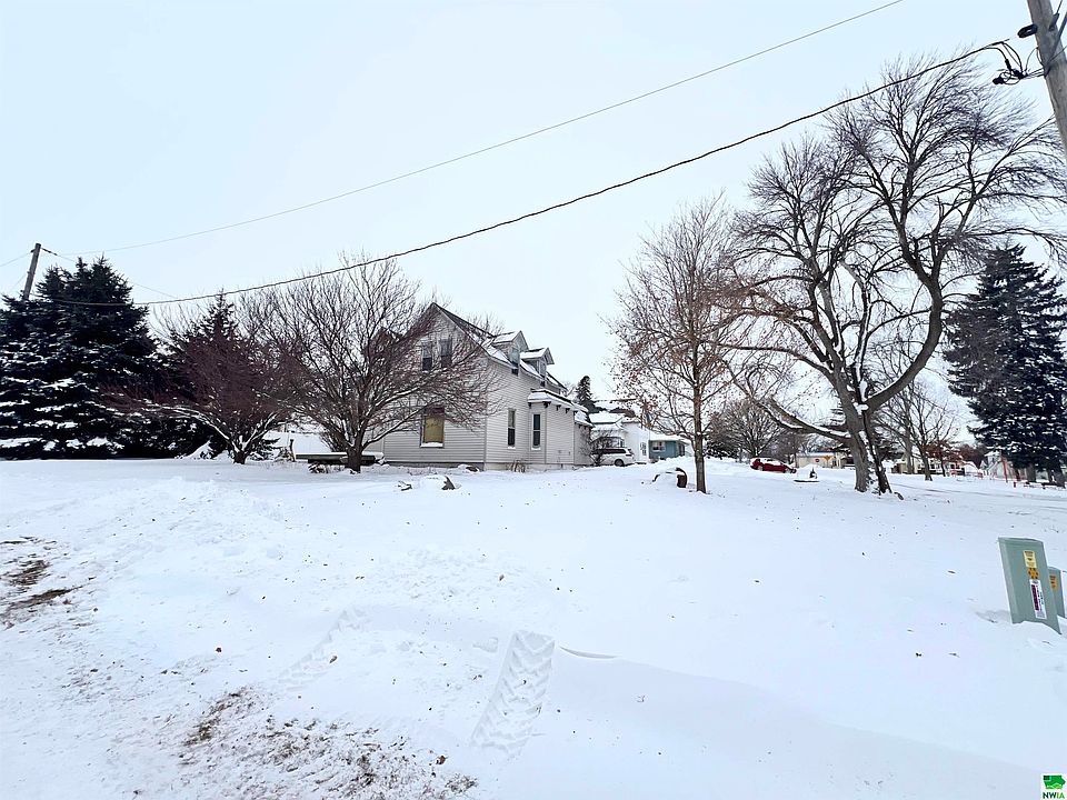 207 E 4th St, Galva, IA 51020 MLS 823435 Zillow