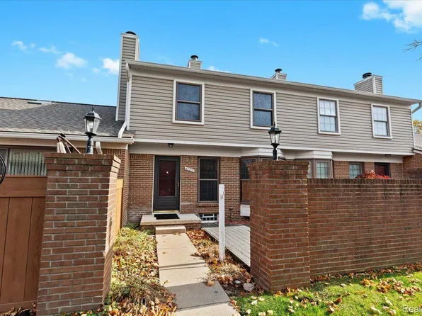 40013 Crosswinds, Novi, MI 48375