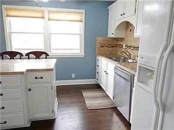 4th image of 6618 NW Lawson Ln