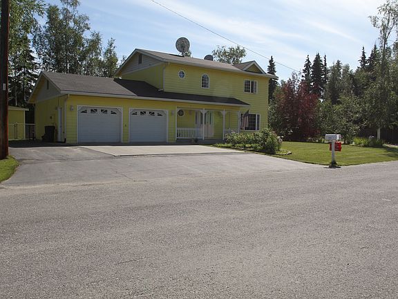 2nd image of 1003 D St