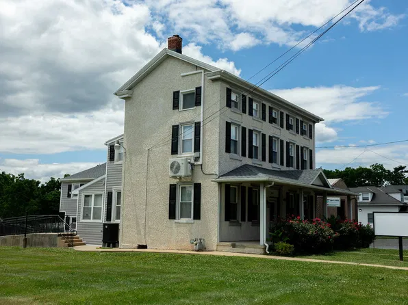 396 W Main St Floor 2, Collegeville, PA 19426