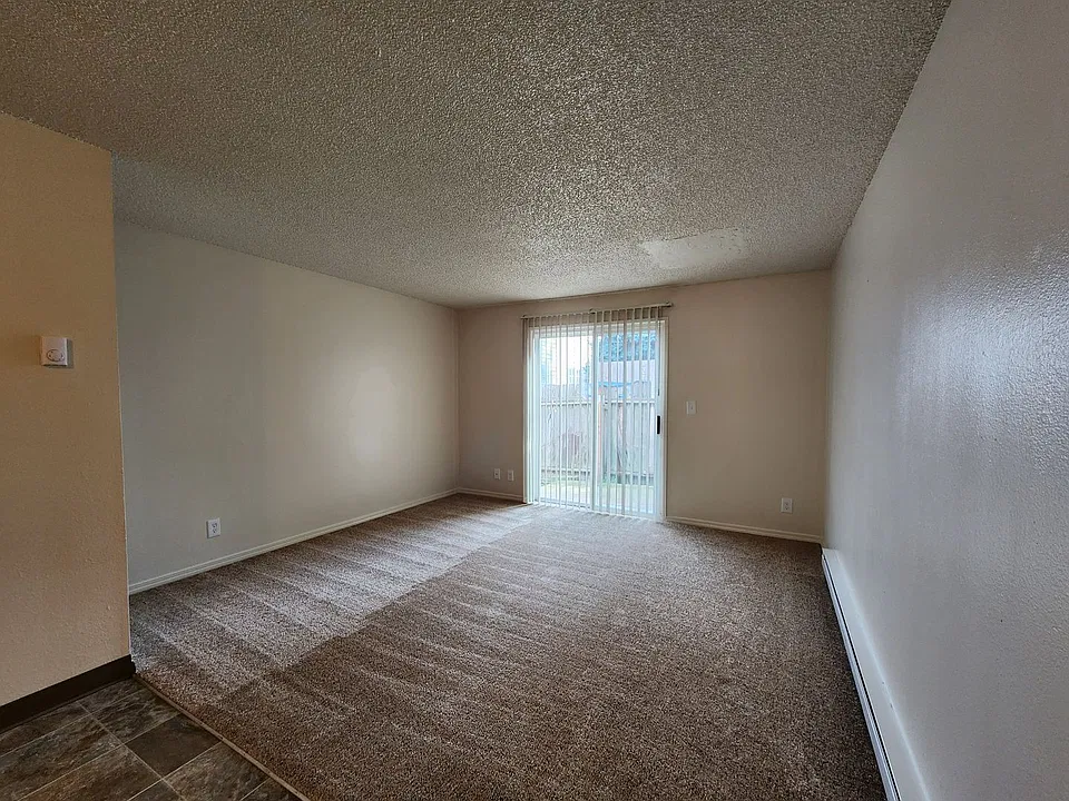 230a-Silverleaf Apartments