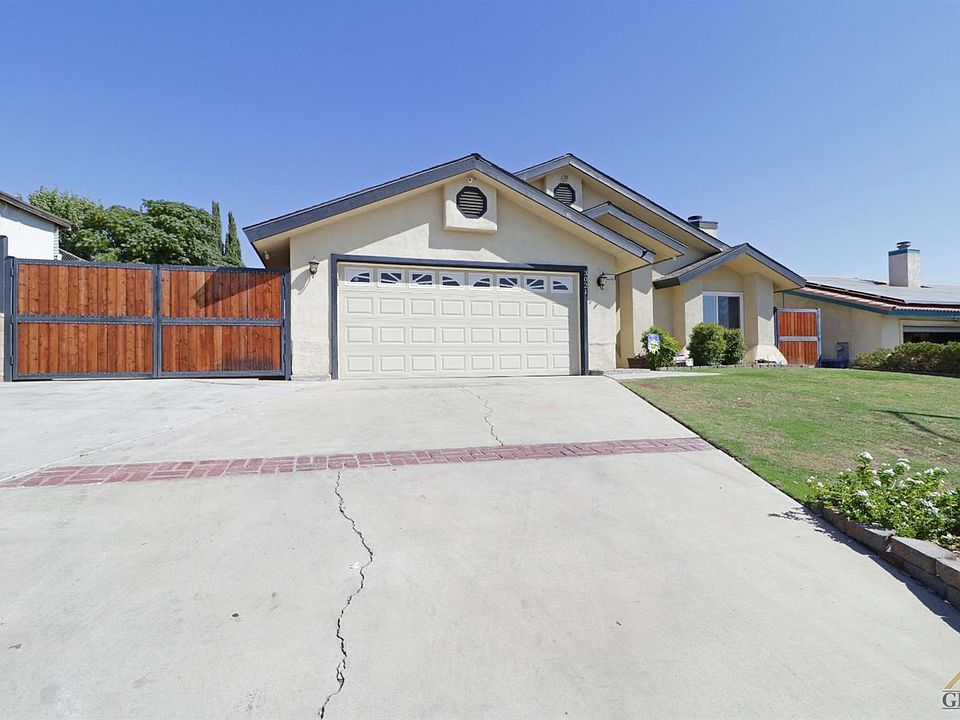 1st image of 3021 Park Dr