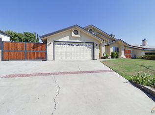 3021 Park Dr, Bakersfield, CA 93306