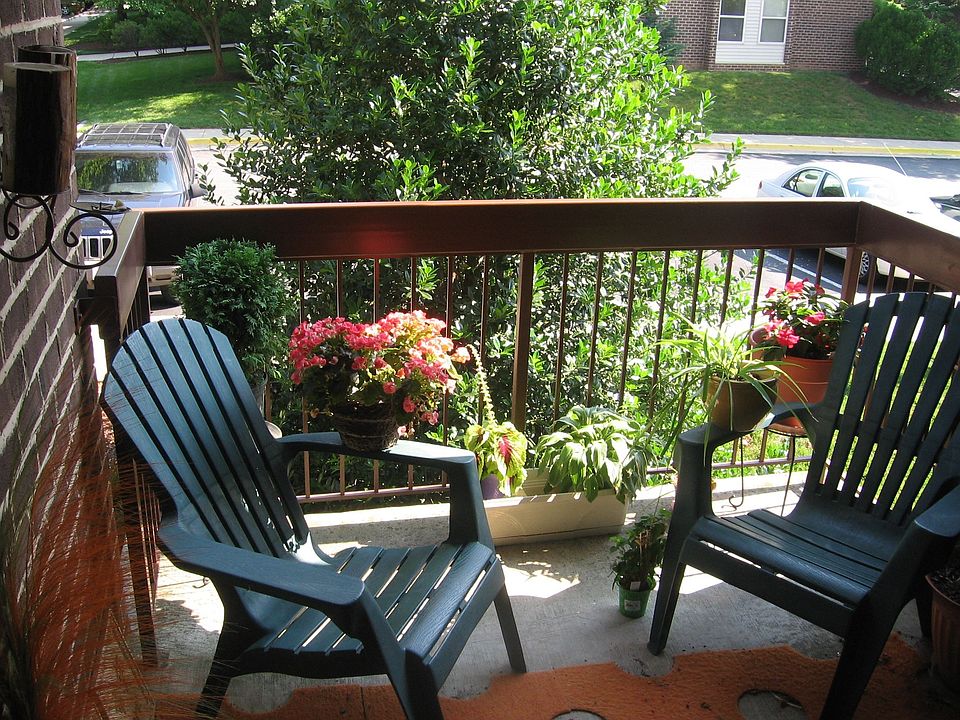 Balcony.