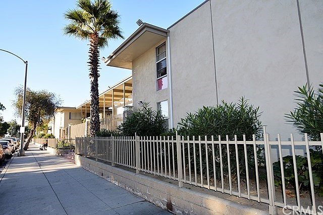 1st image of 3325 Santa Fe Ave APT 107