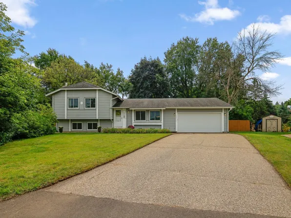 12316 Michelle Cir, Burnsville, MN 55337