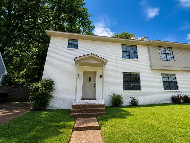 379 Dove Valley Rd — Photo 1