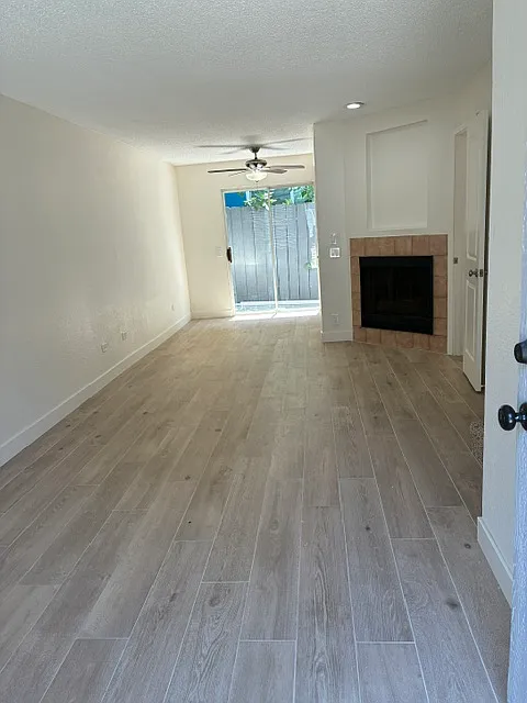 Building Photo - 4135 Arizona St #3