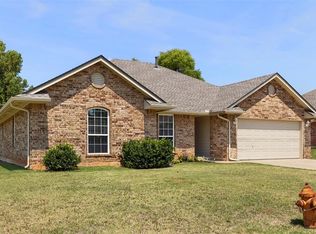 11009 NW 108th Ter, Yukon, OK 73099