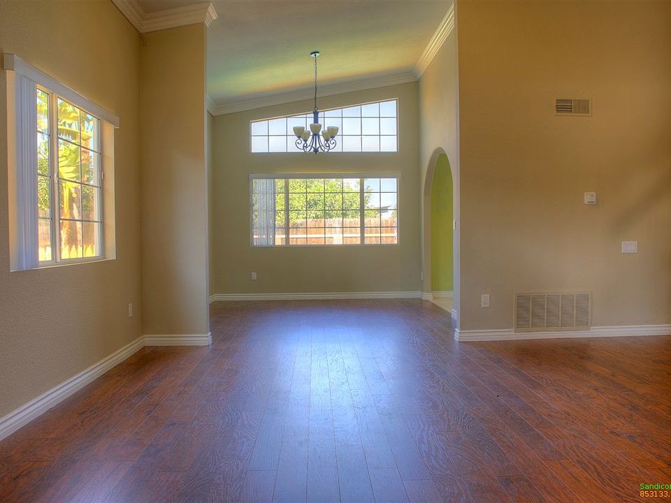 1st image of 1259 Calle Candelero