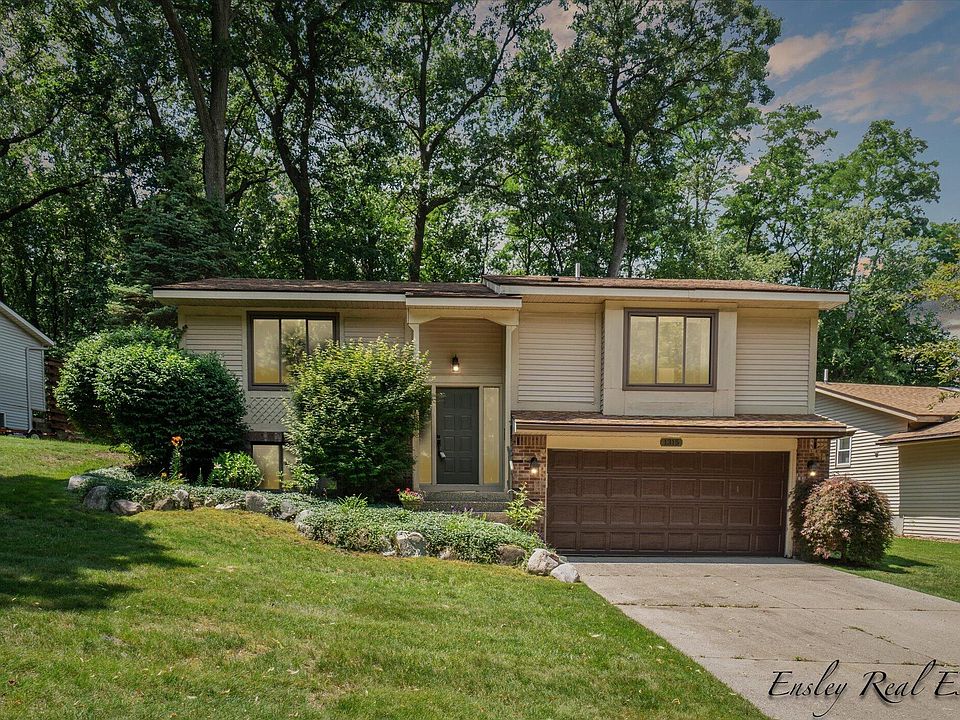 1315 Gladstone Dr SE, Grand Rapids, MI 49506 Zillow