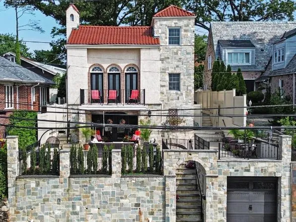 29 Leslie Ave, Staten Island, NY 10305