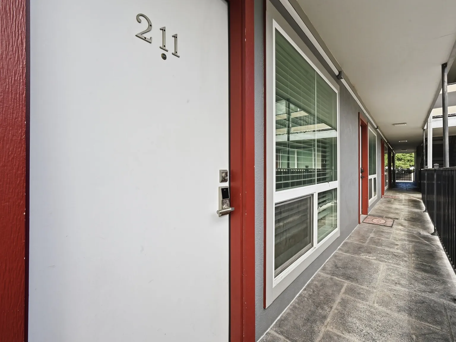 1 bed, 641 sqft, $1,450 — Photo 3