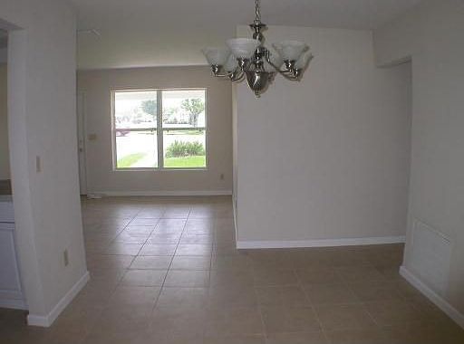 4th image of 1541 Providence Blvd