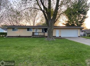 103 Centennial Dr, Mediapolis, IA 52637