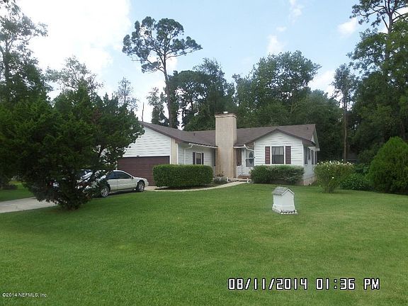 2nd image of 1417 Holly Dr