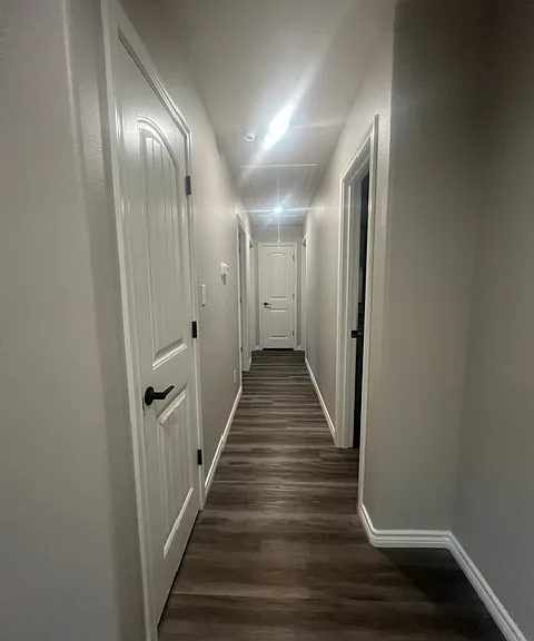 103 S Jordan St — Photo 2