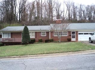 1006 Wright St SW, Lenoir, NC 28645