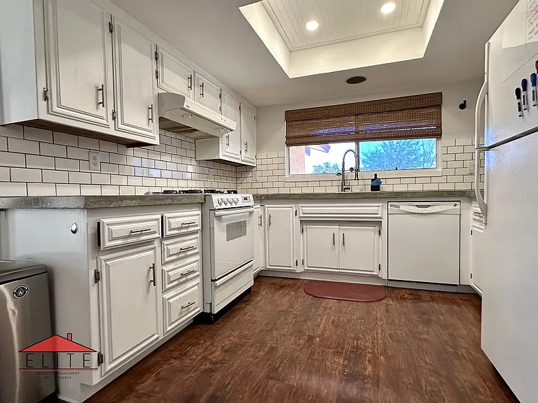 224 Larkspur St — Photo 11