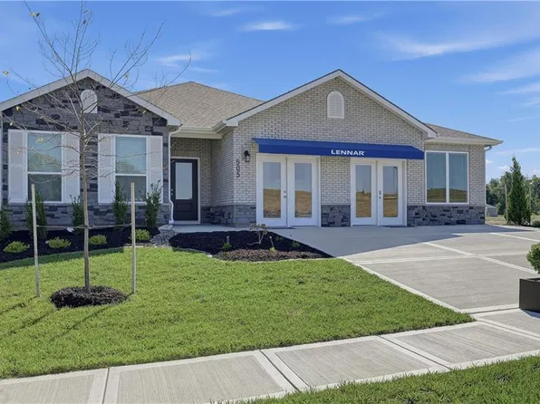 505 SW Edgewood Meadows Dr, Oak Grove, MO 64075