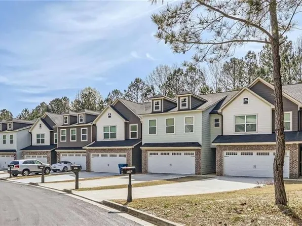 7805 Rock Rose Ln, Fairburn, GA 30213