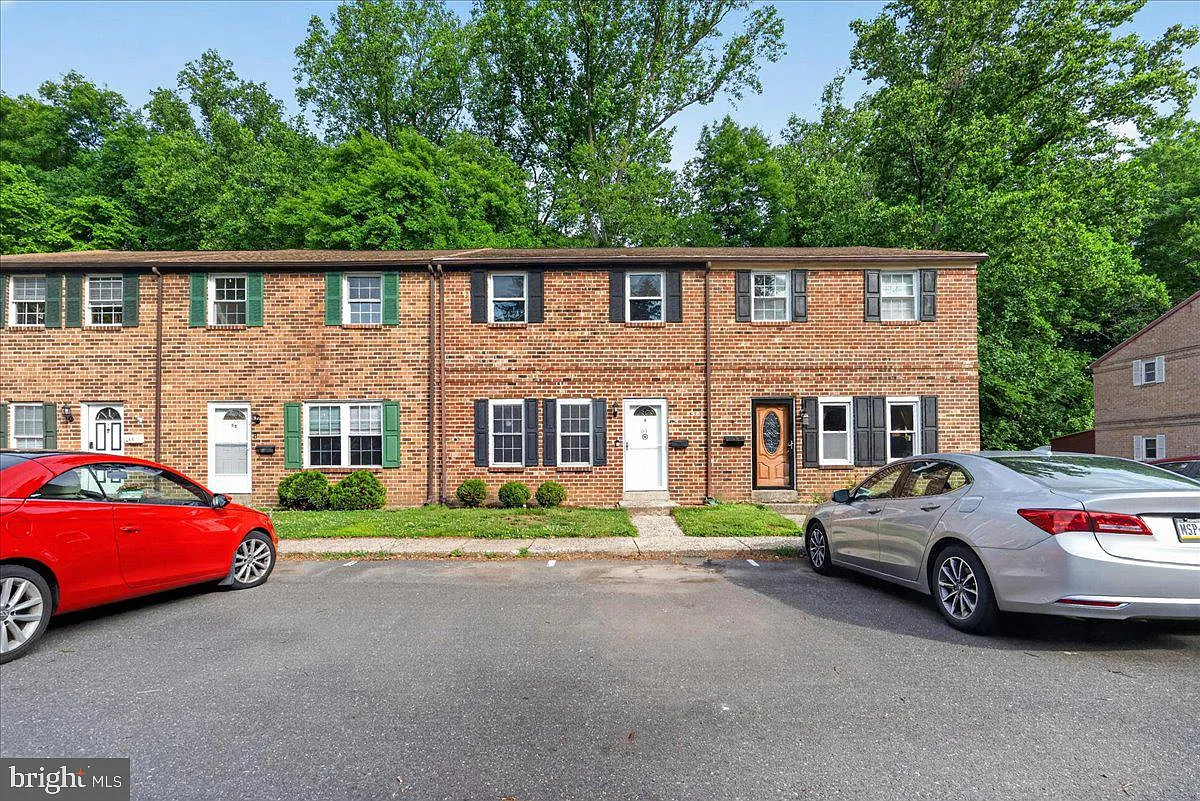 3 bed, 2.5 bath, 1440 sqft, $2,800 — Photo 1