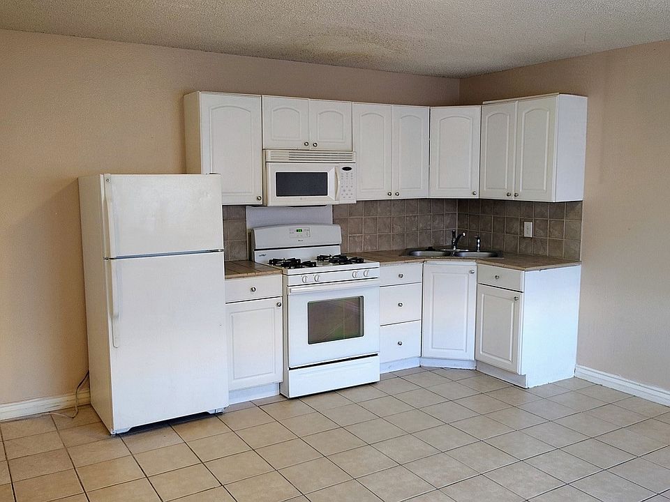 1st image of 5228 Adobe Rd APT S