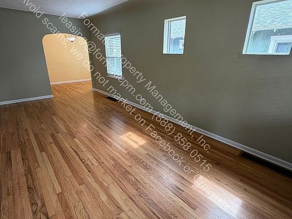 3rd image of 2246 S Corona St